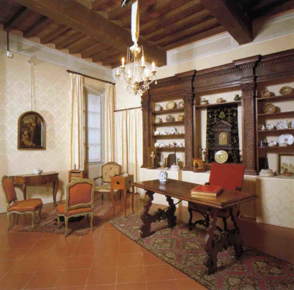 23.06 - Una sala di palazzo Bossi Bocchi che custodisce le collezioni d'arte della Fondazione Cariparma